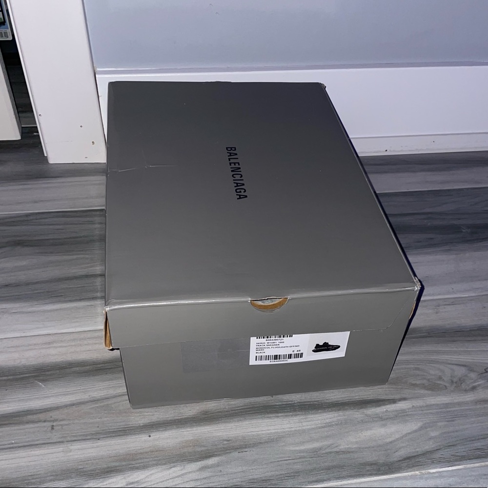 balenciaga track black